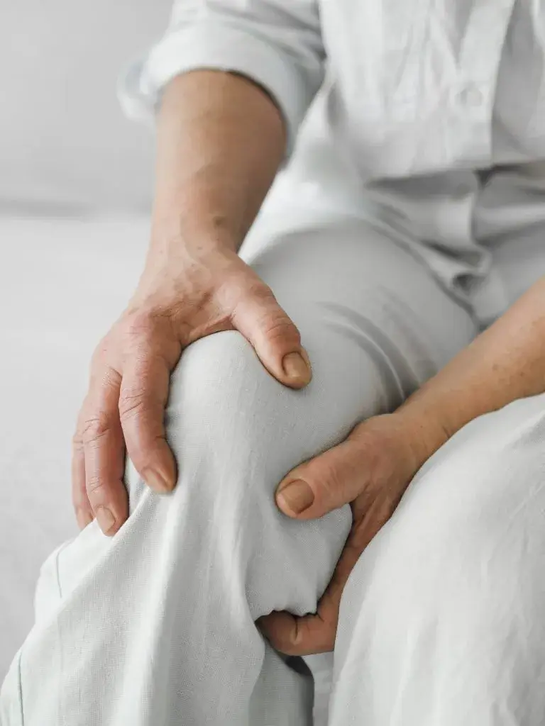 close-up-old-patient-pain